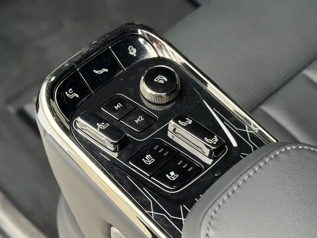 ZEEKR EXTREME KRYPTON 009