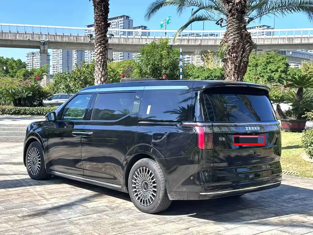 ZEEKR EXTREME KRYPTON 009