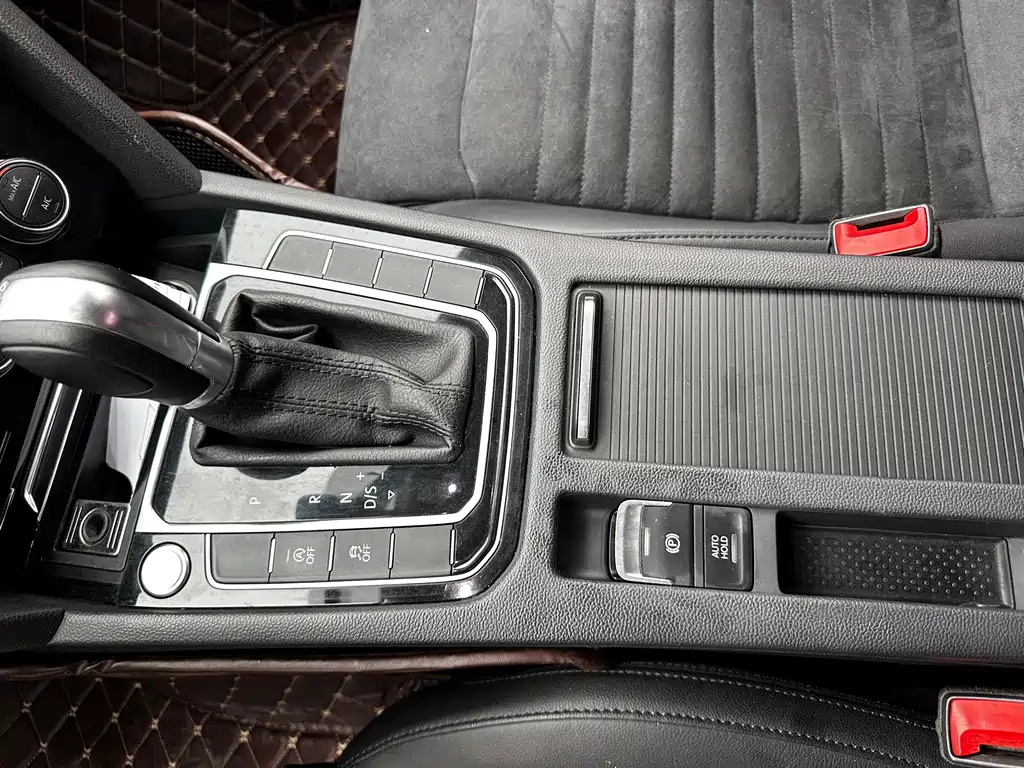 Volkswagen Magotan — миниатюра 6
