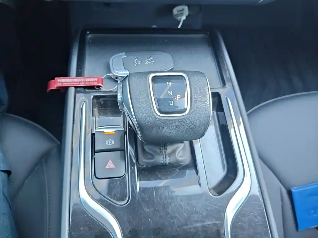 Hongqi Hongqi E-QM5 — миниатюра 7