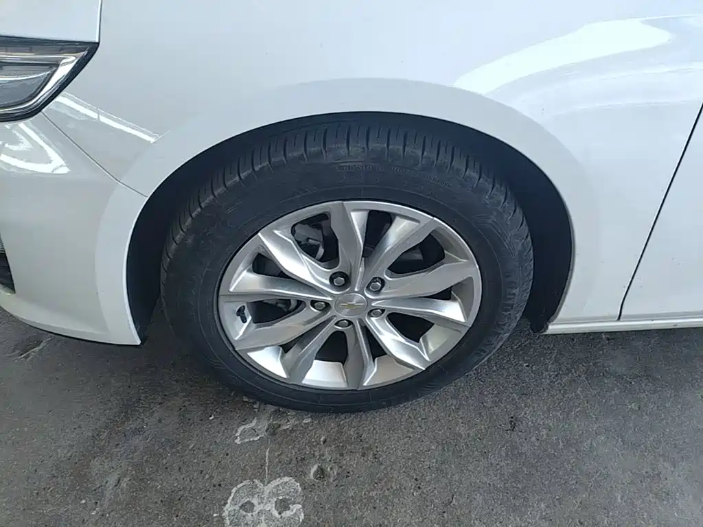 Chevrolet Malibu XL — миниатюра 23