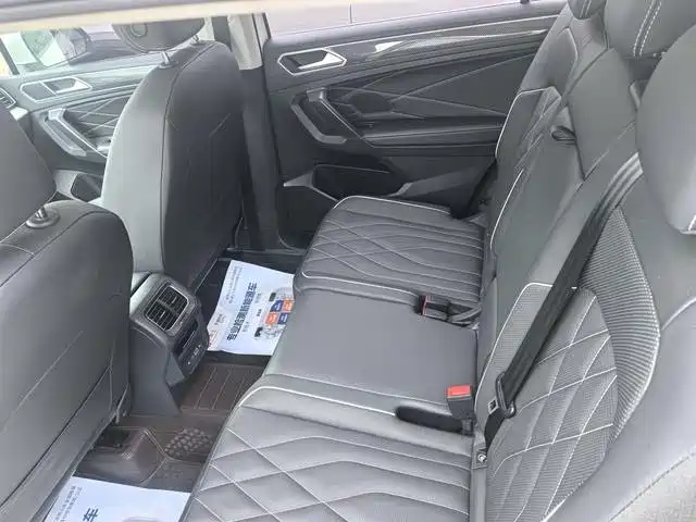 Volkswagen Tiguan L — миниатюра 6