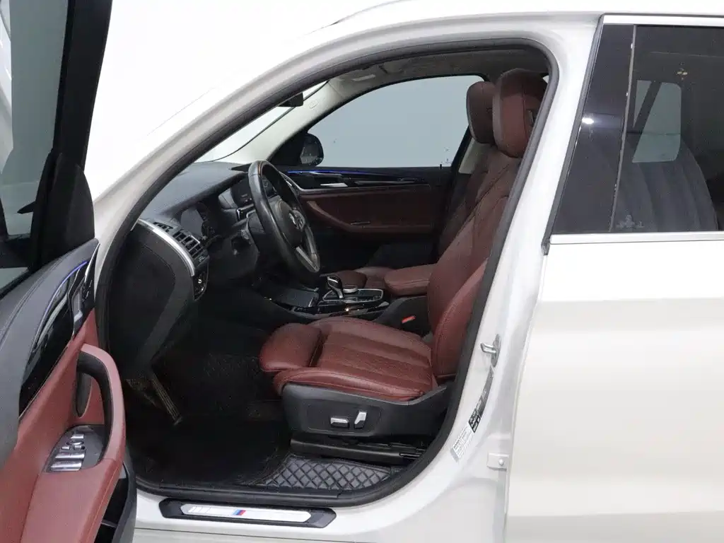BMW X3 — миниатюра 11