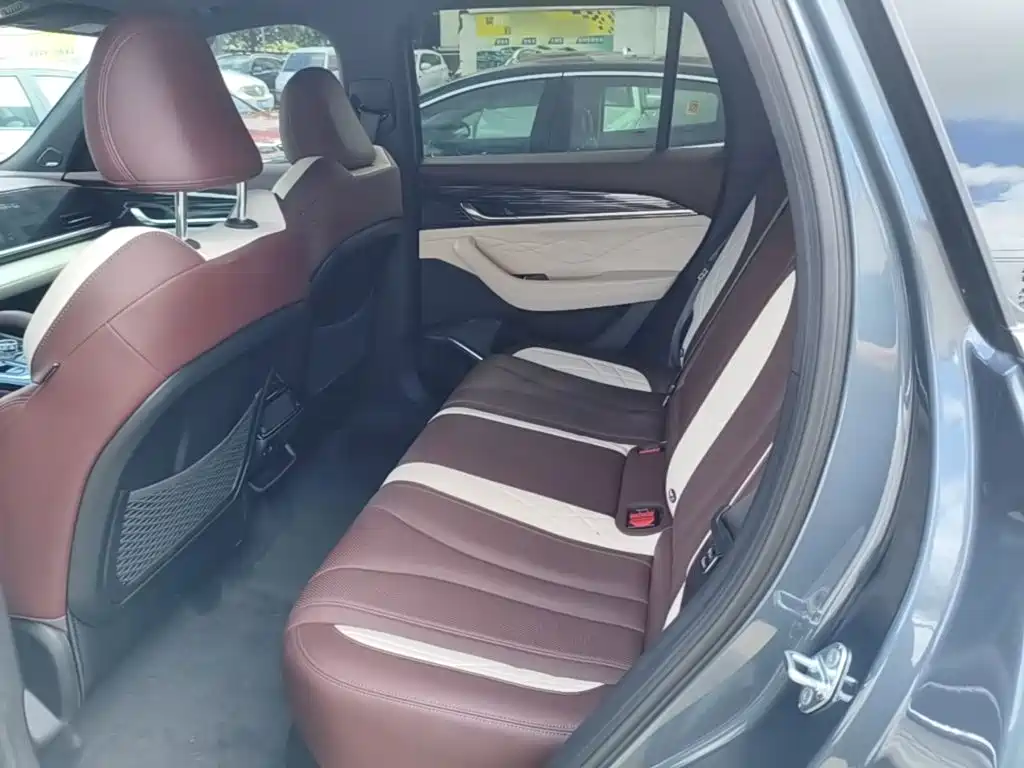 Geely Xingyue L — миниатюра 17