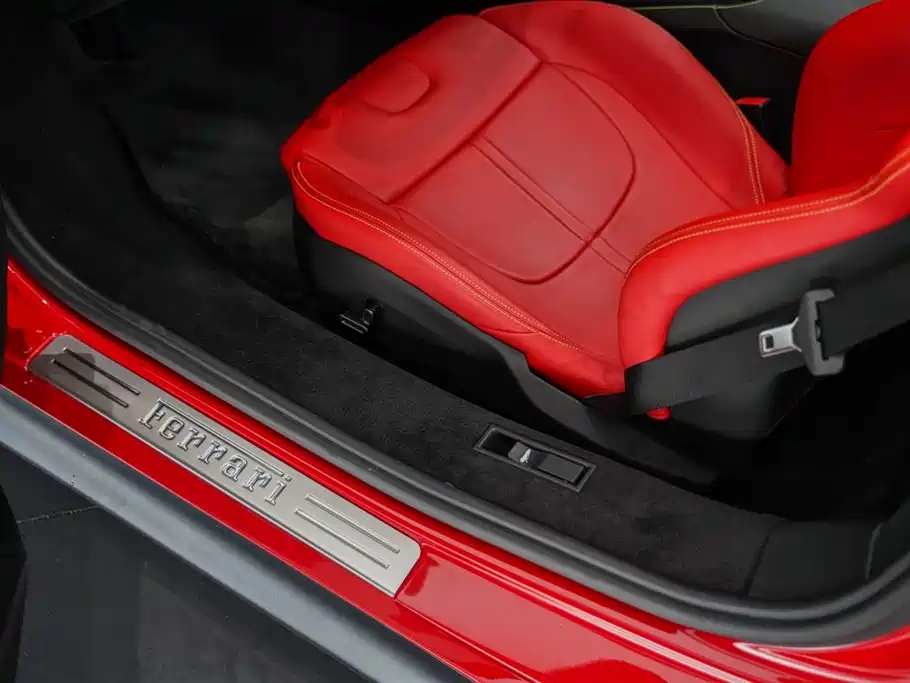 Ferrari SF90 3.9T V8 Spider, фото 17