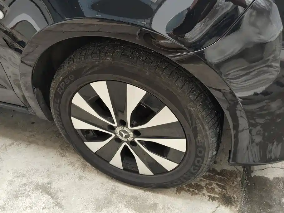 Mercedes-Benz Vito — миниатюра 6