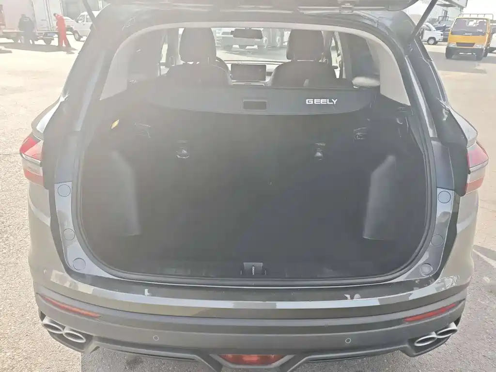 Geely Binyue — миниатюра 12