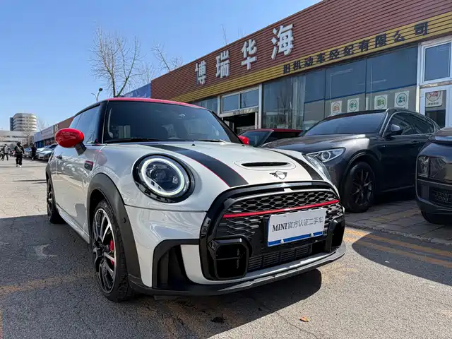MINI JCW