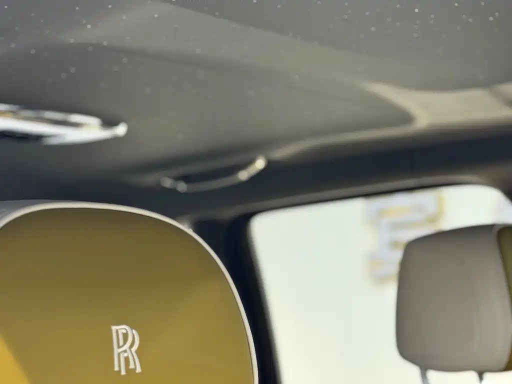 Rolls-Royce Cullinan — миниатюра 7