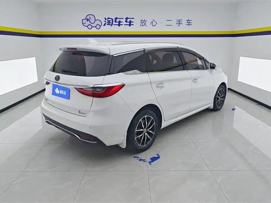 BYD Song MAX MAX 2017 1.5T AT Elite 7 мест