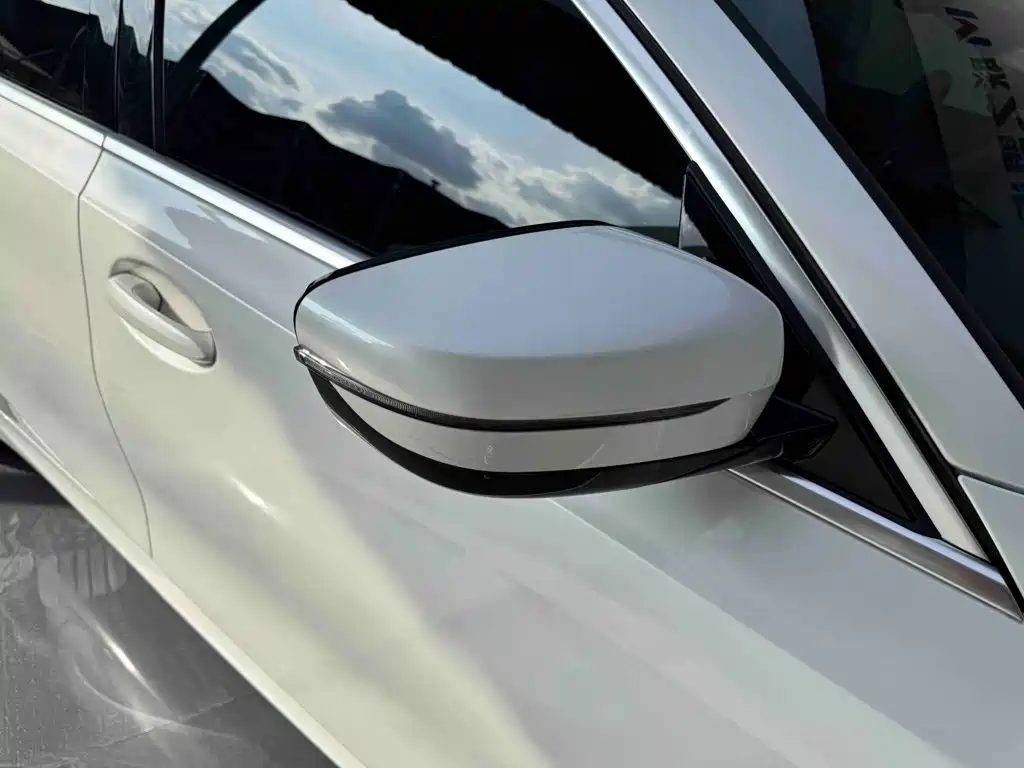 BMW 3 Series — миниатюра 34