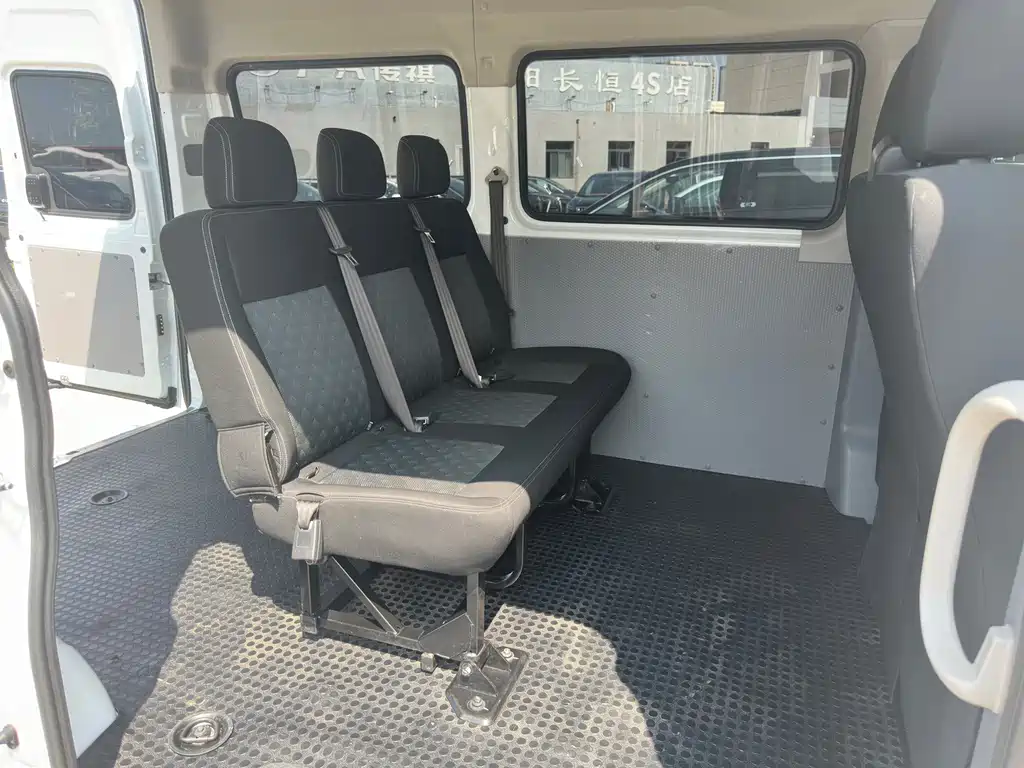 MAXUS V80 — миниатюра 7