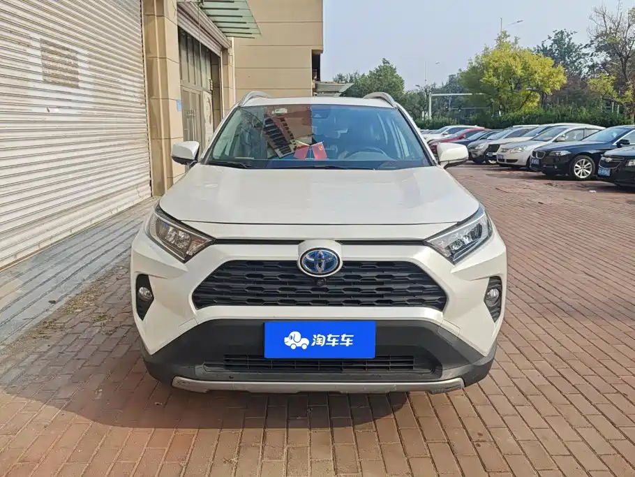 Toyota RAV4 — миниатюра 2