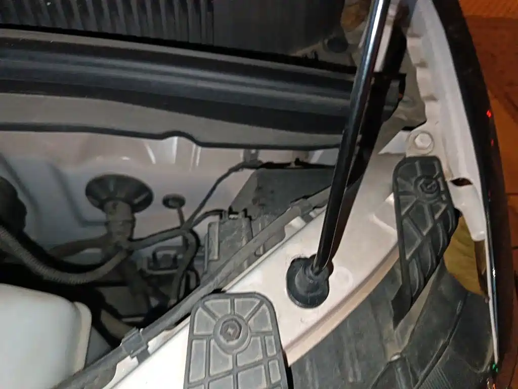 Wuling MINIEV — миниатюра 20