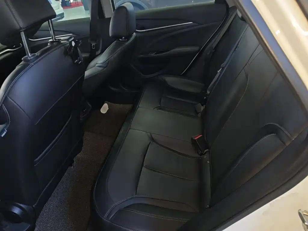 Buick Excelle — миниатюра 17