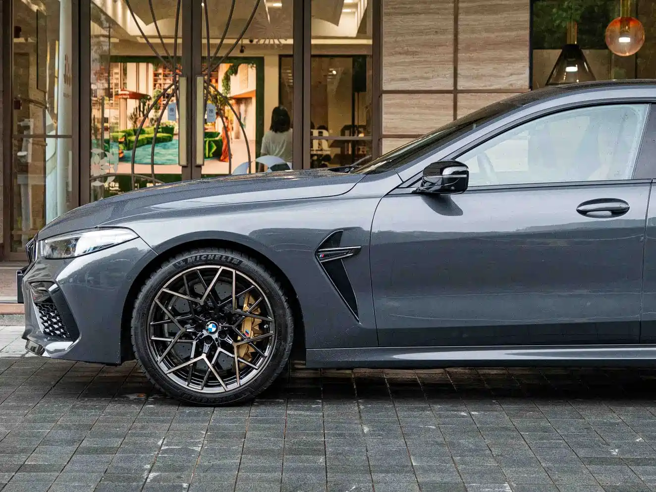 BMW M8