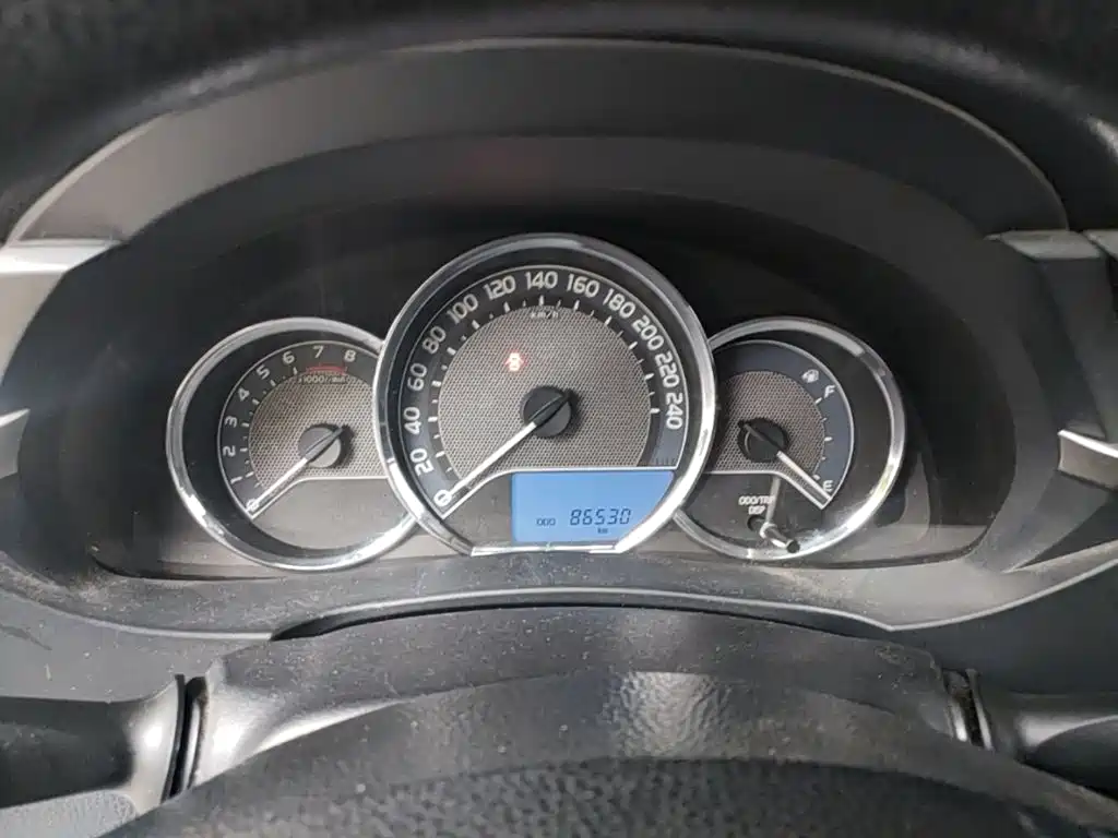 Toyota Corolla — миниатюра 8