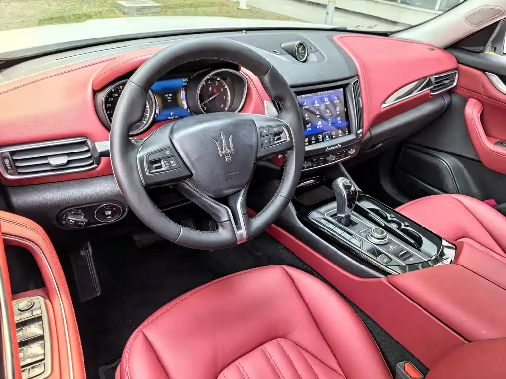Maserati Levante — миниатюра 8