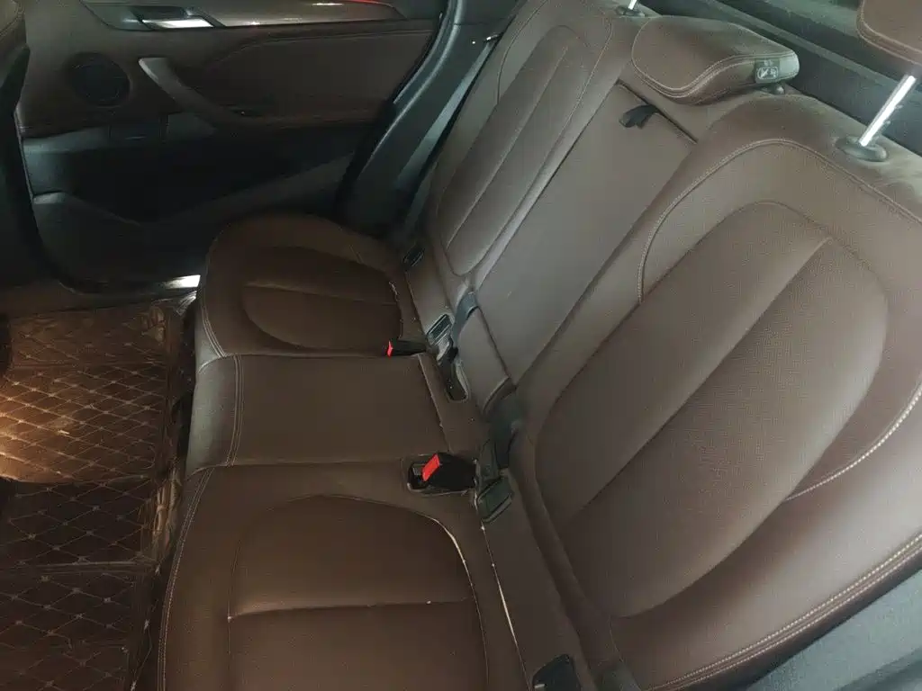 BMW X1 — миниатюра 15