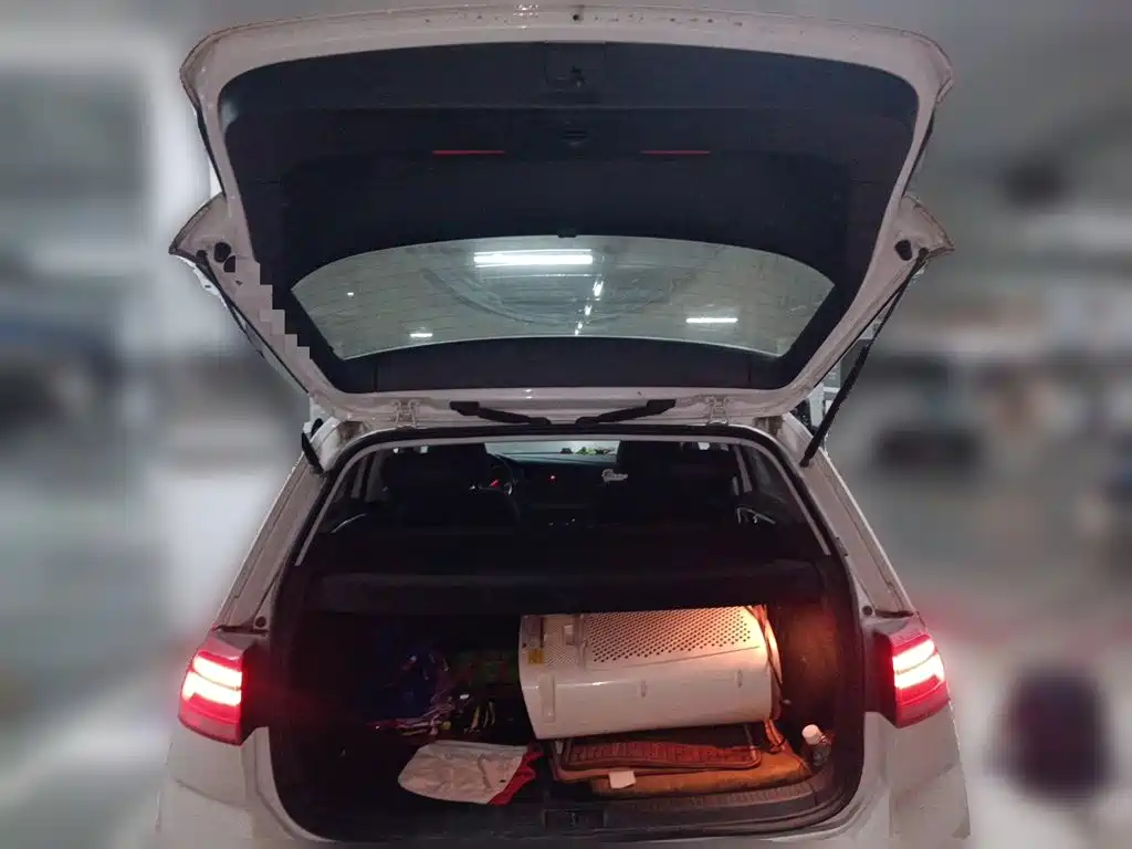 Volkswagen Golf — миниатюра 20