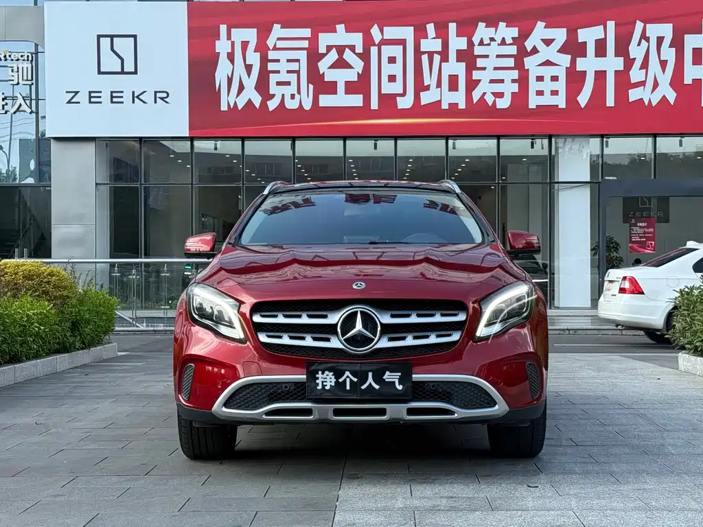 Mercedes-Benz GLA 2019 GLA 200 Fashion