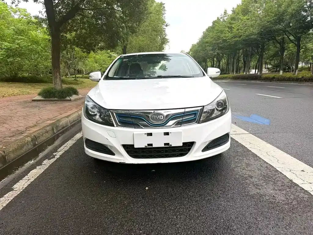BYD e5 — миниатюра 2