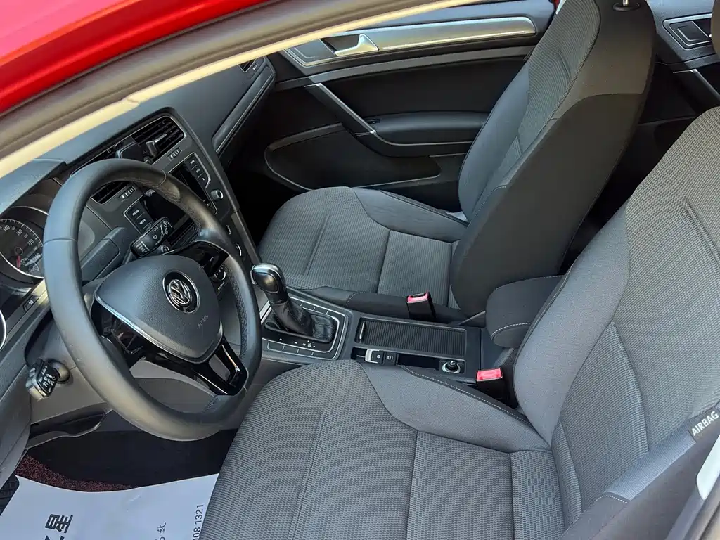 Volkswagen Golf — миниатюра 8