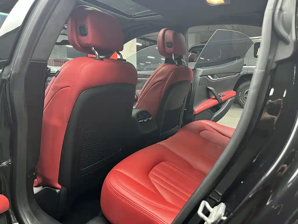 Maserati Ghibli — миниатюра 26