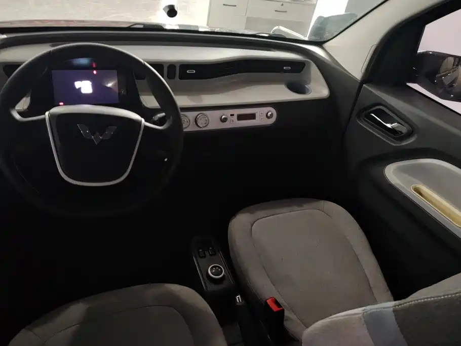 Wuling MINIEV — миниатюра 12