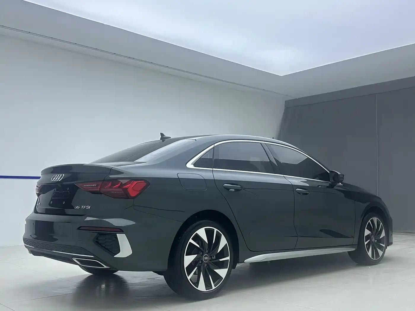 Audi A3 2022 Зеленый из Китая, фото 4