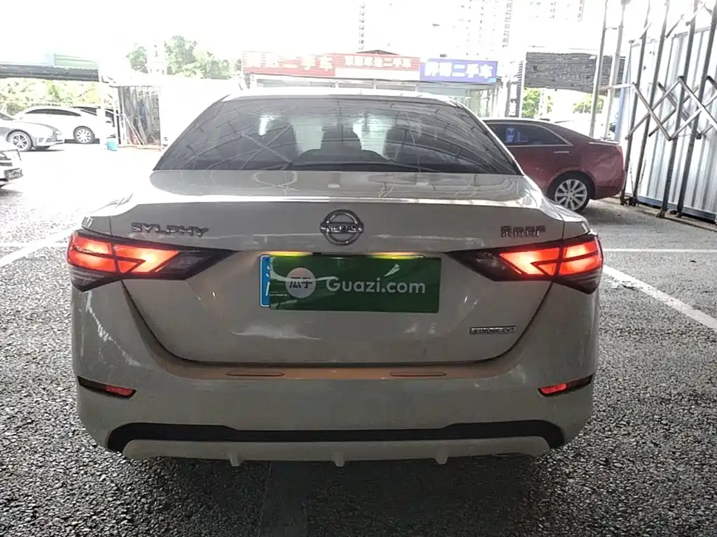 Nissan Sylphy — миниатюра 6
