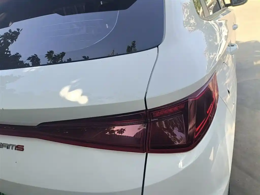 BYD E2 2021 Luxury