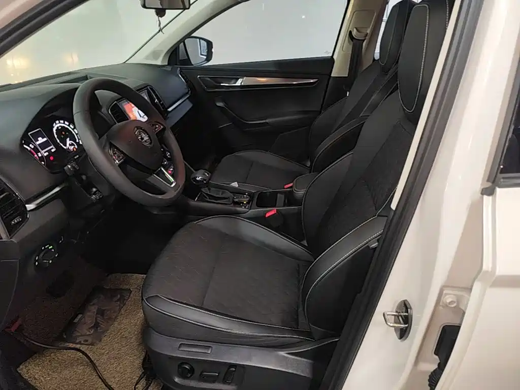 Skoda Karoq — миниатюра 15