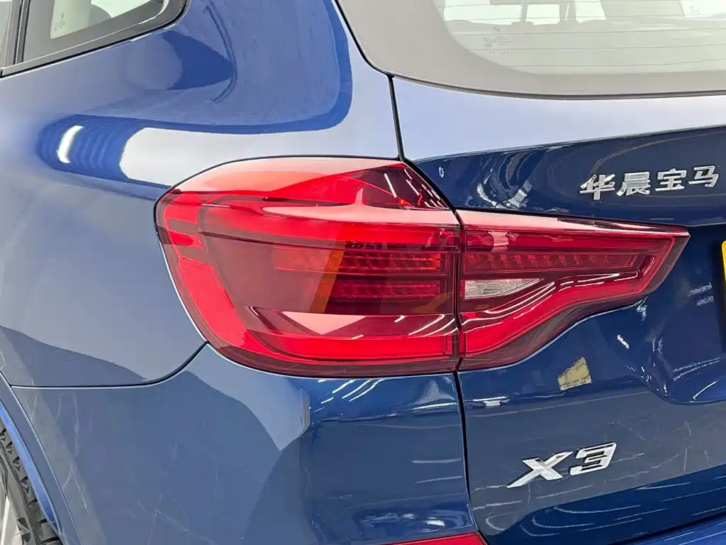 BMW X3 — миниатюра 11