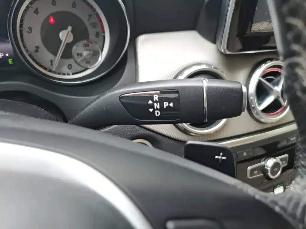 Mercedes-Benz GLA — миниатюра 14