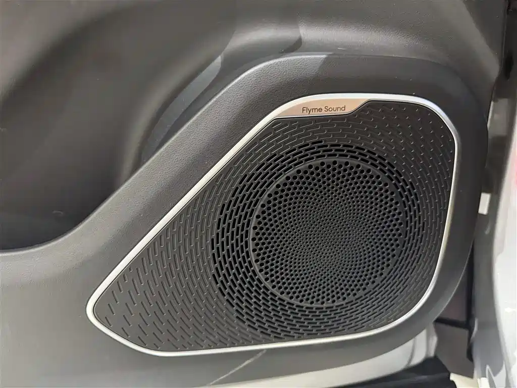 Geely Boyue L — миниатюра 20