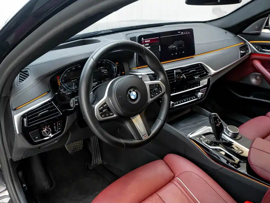 BMW 5 Series — миниатюра 26