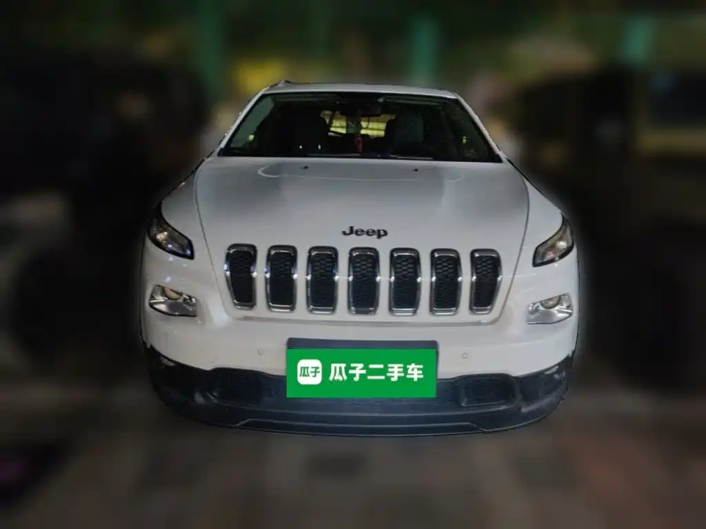 Jeep Cherokee — миниатюра 3