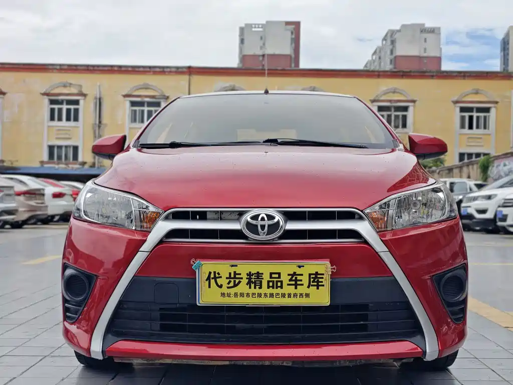 Toyota Yaris L — миниатюра 2