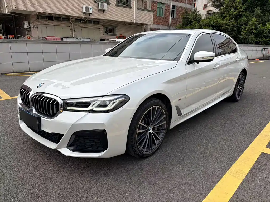 BMW 5 Series 2022
