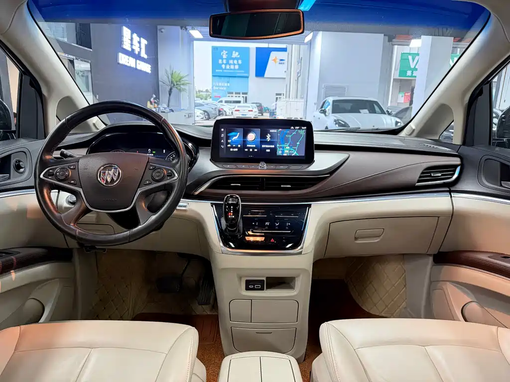 Buick GL8 — миниатюра 7