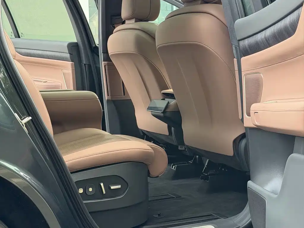 NIO ES8 2023 75kWh