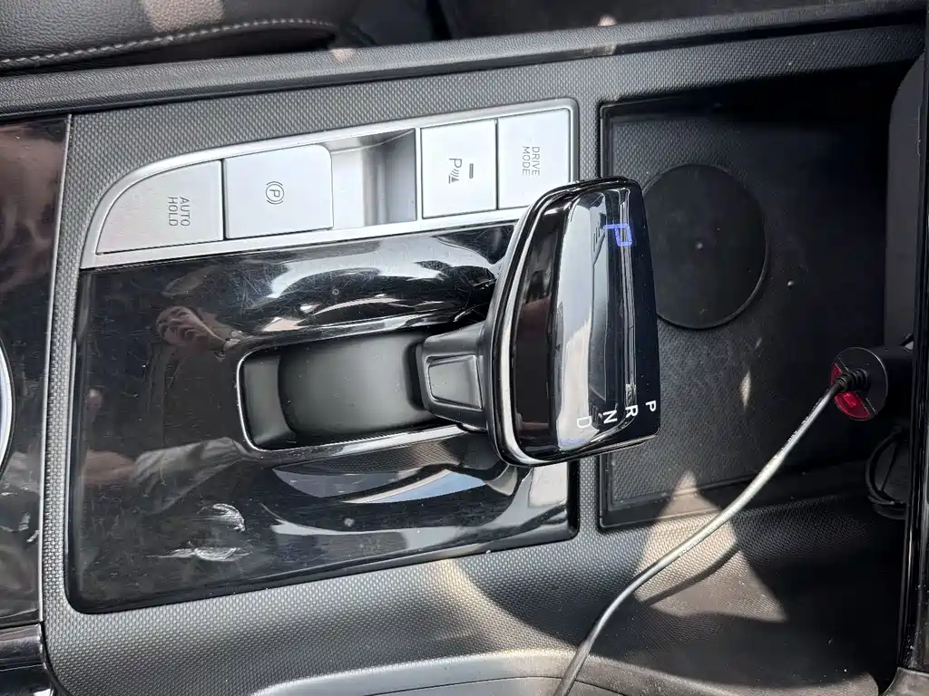 Hyundai Elantra — миниатюра 7