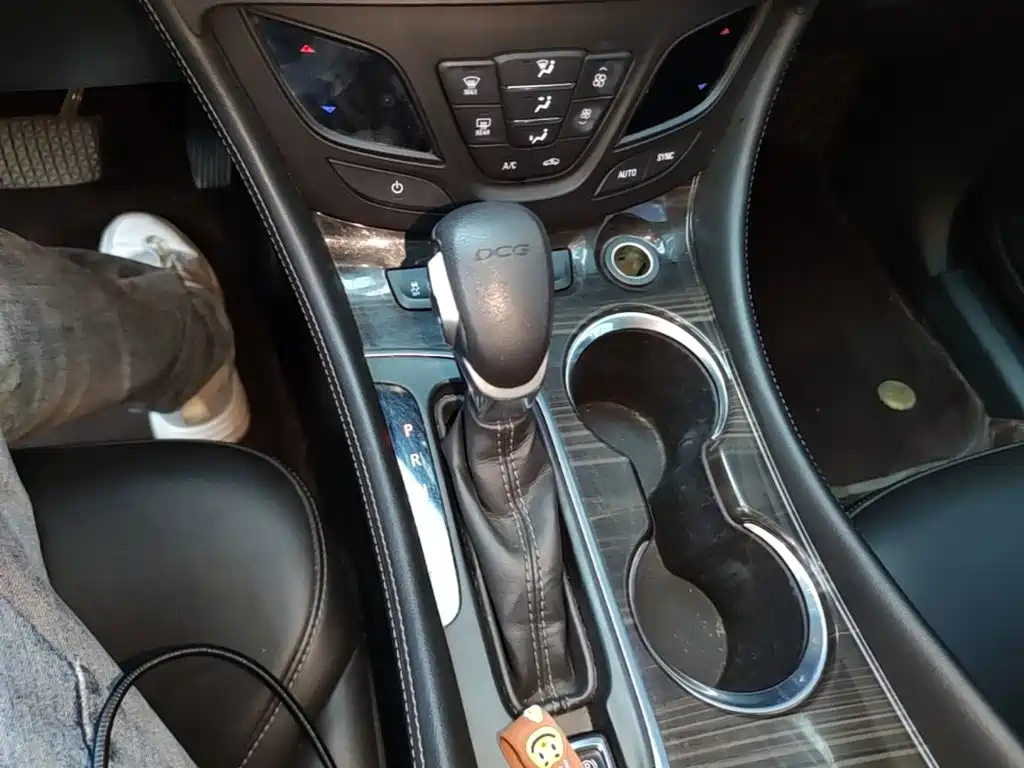 Buick Envision Plus — миниатюра 14
