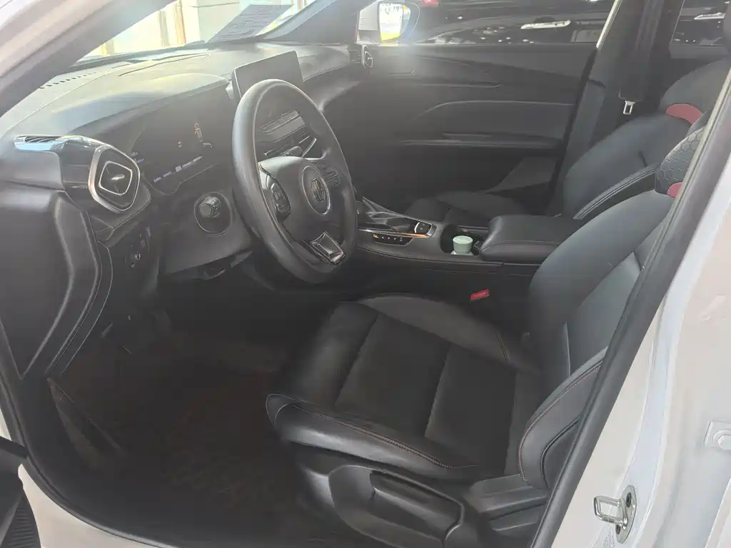 MG 5 2025 180DVVT Luxury