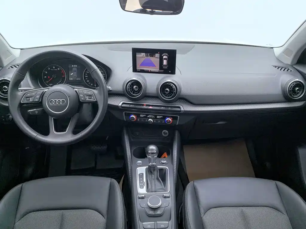 Audi Q2L — миниатюра 5