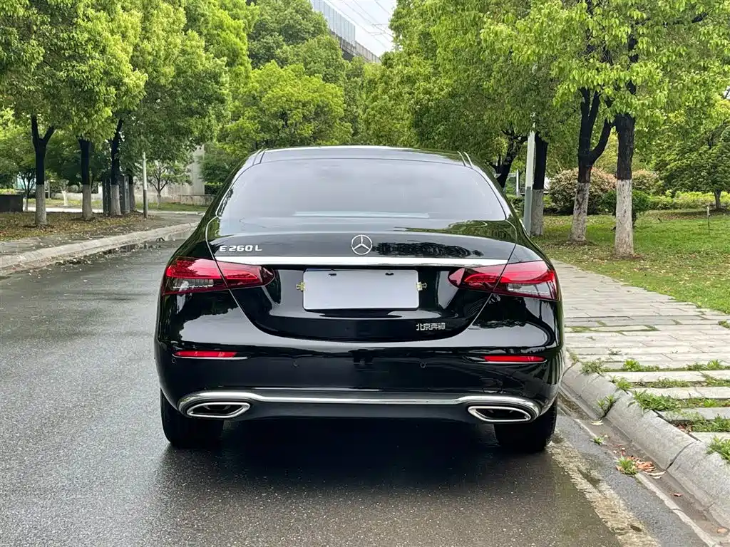 Mercedes-Benz E-Class E 2023 E 260 L