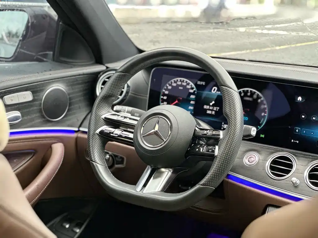 Mercedes-Benz E-Class New Energy — миниатюра 9