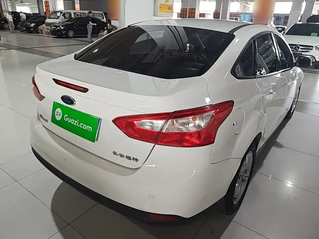 Ford Focus — миниатюра 5