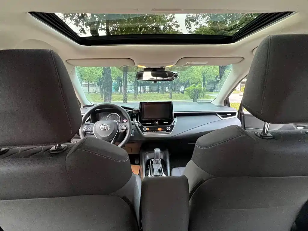 Toyota Corolla — миниатюра 8